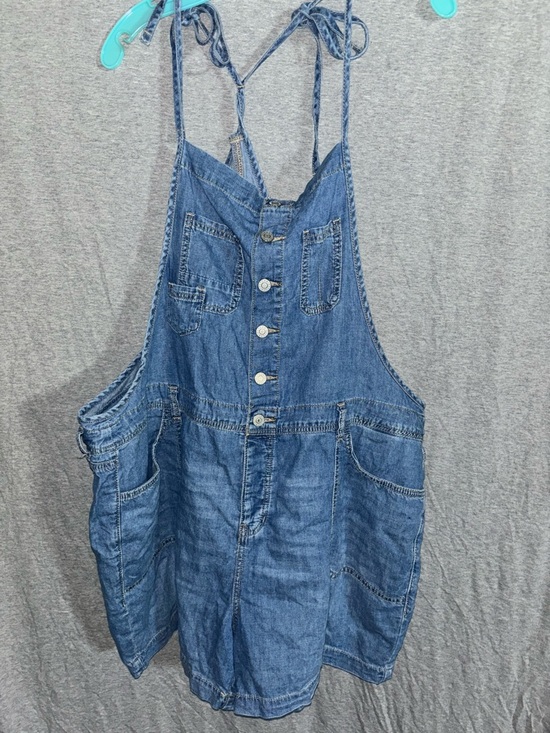torrid Pants - torrid Denim Button-Front Overalls Shorts - Light Blue